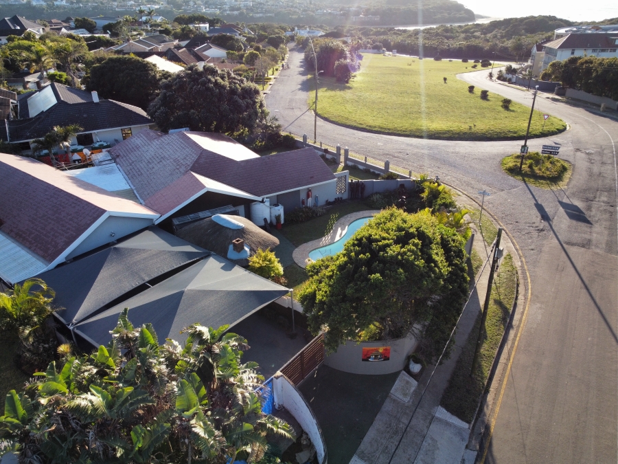 4 Bedroom Property for Sale in Nahoon Beach Eastern Cape
